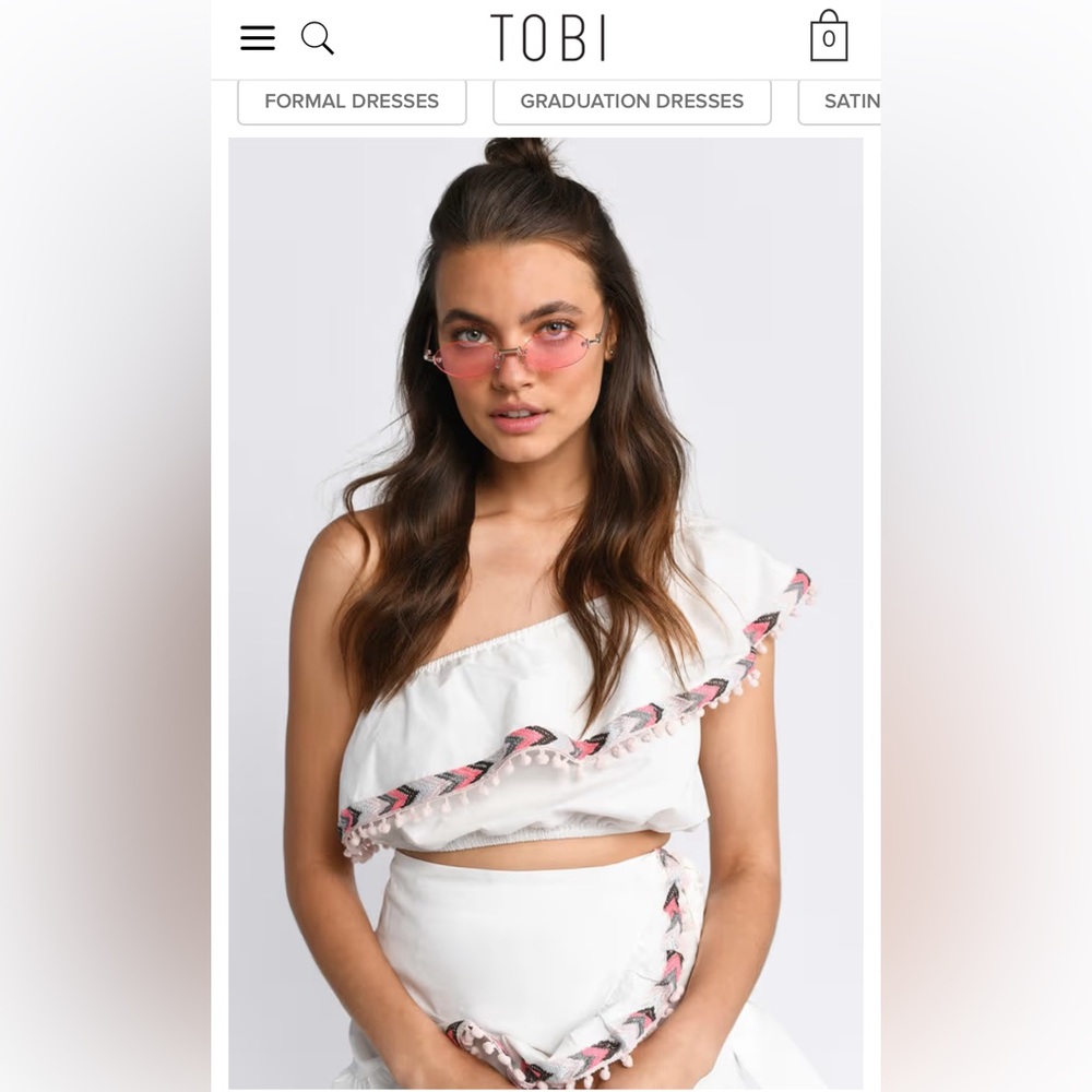 NWT TOBI Judy White One Shoulder Crop - Picture 2 of 9